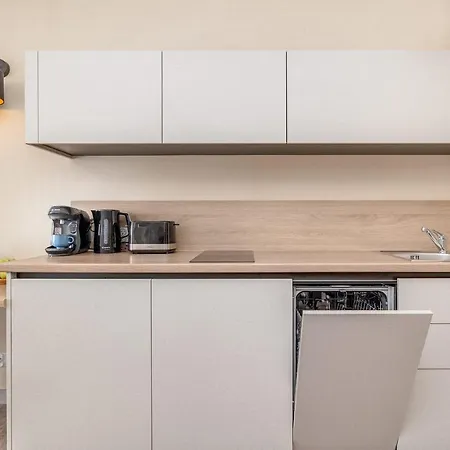 Blue Seashell Bel Mare Near The By Renters * مينززدرويه