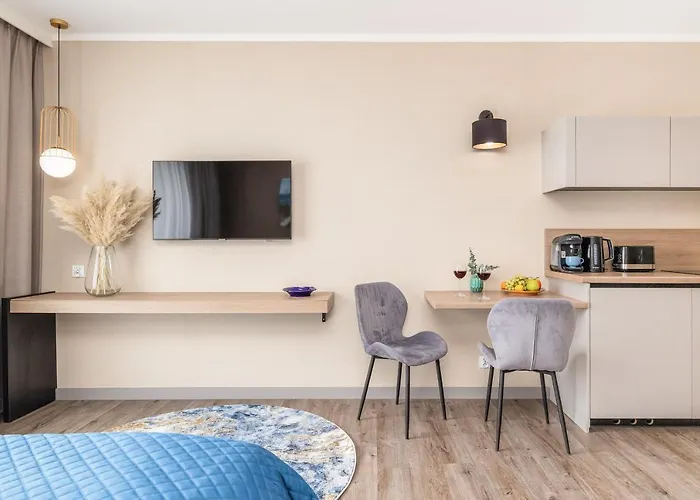 Blue Seashell Bel Mare Near The By Renters *